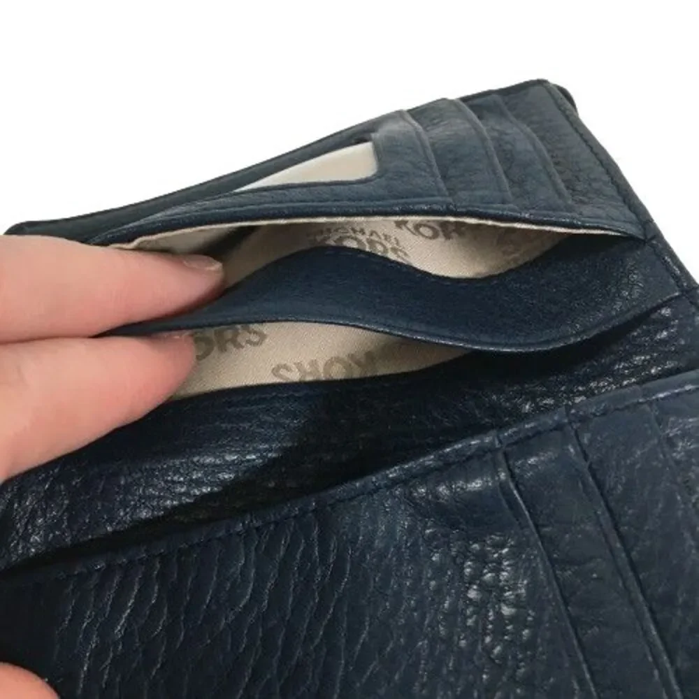 MICHAEL KORS Gansevoort Clutch Wallet Medium Trifold Navy-Blue Pebble Leather